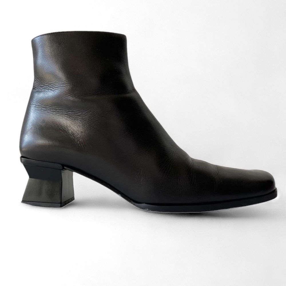 Paloma Italy Black Leather Ankle Boot | 7.5